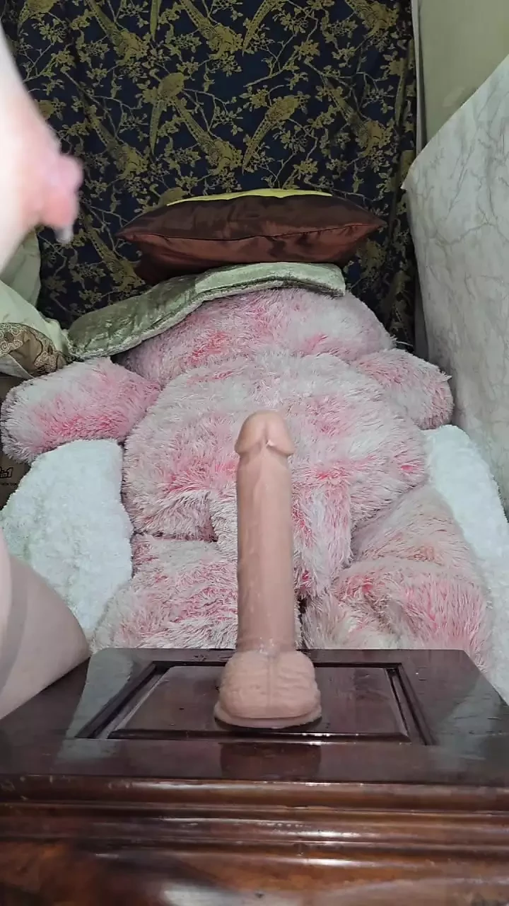 Con đĩ hiền lại hứng tình